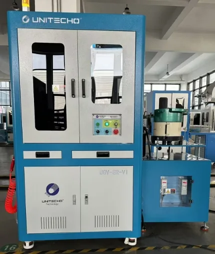 Machine de filtrage optique pour chapeaux de rivets